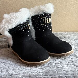 Juicy Couture Kids Black and White Fur Boots